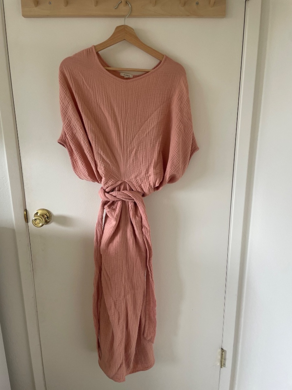 SUUNDAY Dolman Dress in Clay XS - Picture 2 of 5